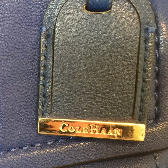 COLE HAAN LARGE SHOULDER BAG - Picture 3 of 5